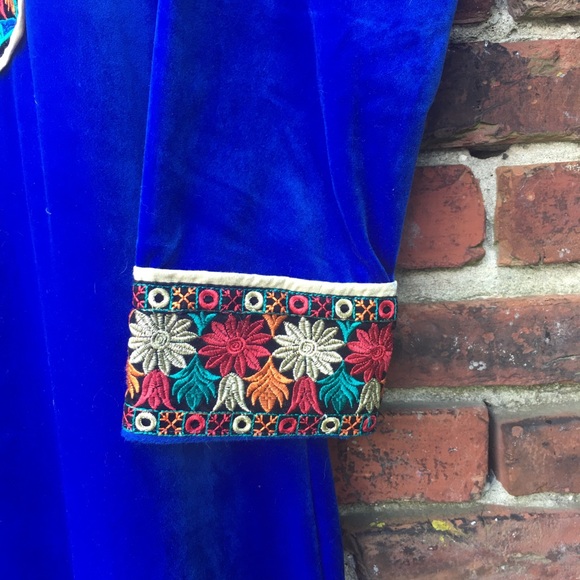 Incredible, Warm, Ornate, Beautifully Crafted Egyptian Kaftan - Picture 2 of 5